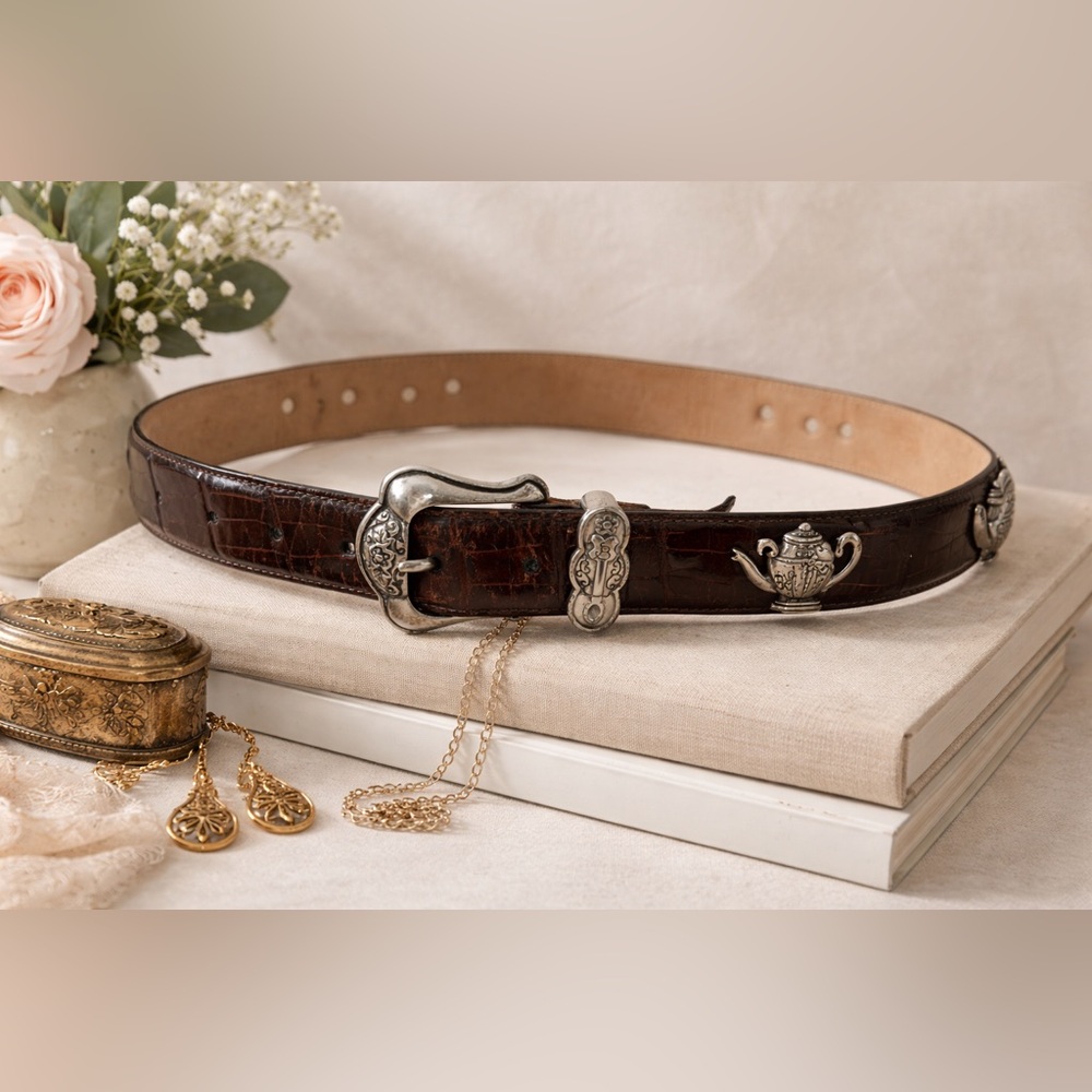 ✨ Vintage Brighton 1996 Croc Embossed Leather Teapot Belt